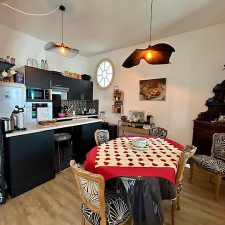 Appartement Bel Avec Parking A - Fr-1-494-189 Royan